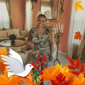 Meet your Posher, Beverly